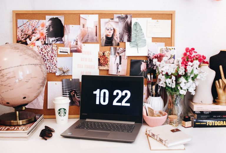 How to Create a Vision Board Online & Fulfill Your Creative Goals