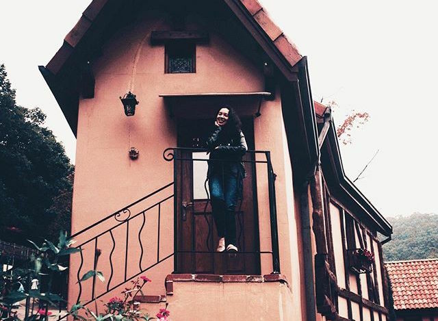 This is what I did during my first month as a full-time blogger and creative entrepreneur. And it was an unconventional way to spend my first month. Find out more!