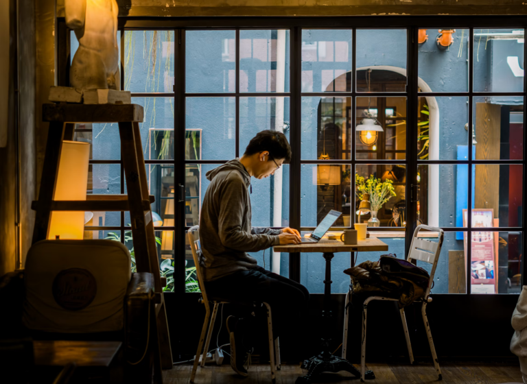 Essential Tech Tools to Start and Grow Your Side Hustle